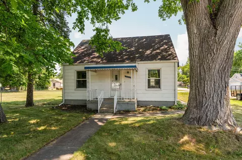 20402 Inkster Rd, Redford, MI 48240