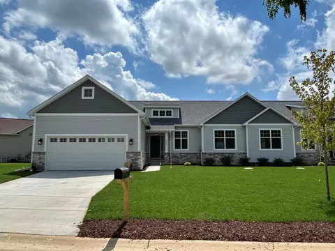5627 Trail Side Ln, Whitmore Lake, MI 48189