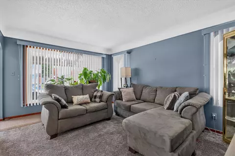 Living - 15640 Stricker Ave, Eastpointe, MI 48021 photo 1 of 1
