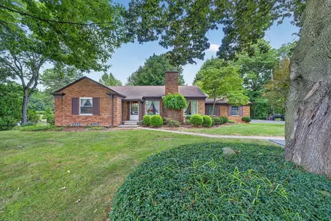 30030 Westgate Rd, Farmington Hills, MI 48334