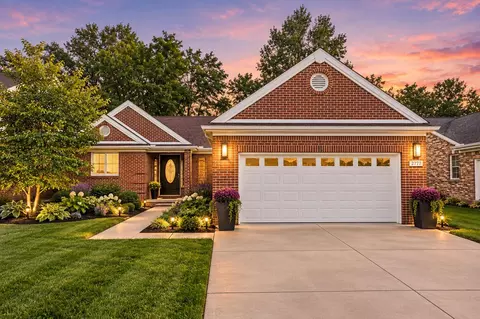 37454 Eagle Dr, Livonia, MI 48150