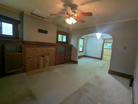 140 W Addison St, Jackson, MI 49203 photo 3