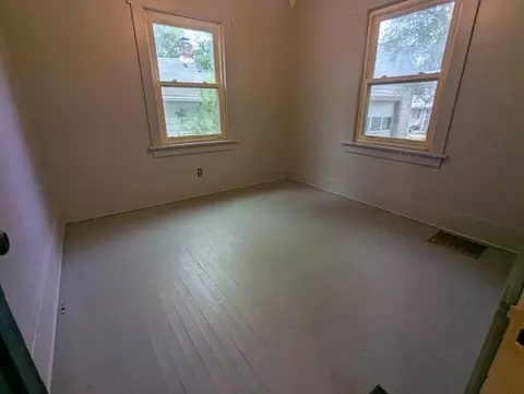 140 W Addison St, Jackson, MI 49203 photo 5