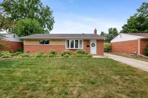 14587 Blue Skies St, Livonia, MI 48154