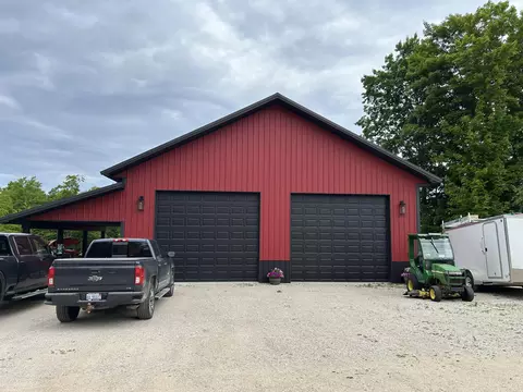 21640 E Ridge Rd, Burt, MI 49839