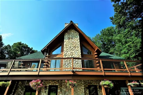 1224 W David Kempf Ct, York, MI 48176