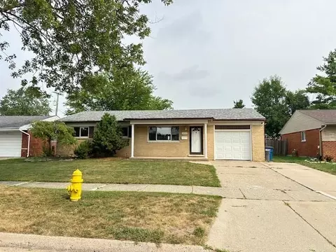 34242 S Aztec Dr, Westland, MI 48185