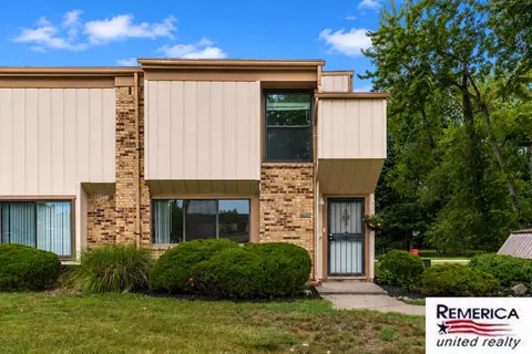 23532 Lahser Rd, Southfield, MI 48033