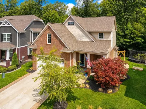 28610 Cottage Ln, Lyon, MI 48165