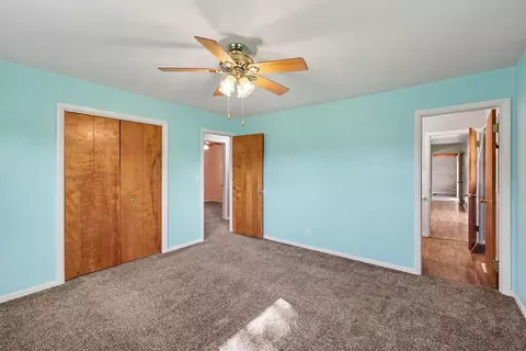 Bedroom - 7553 Napoleon Rd, Leoni, MI 49201 photo 1 of 4