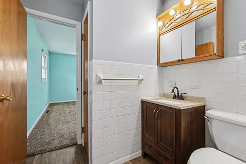 Bath - 7553 Napoleon Rd, Leoni, MI 49201 photo 1 of 2