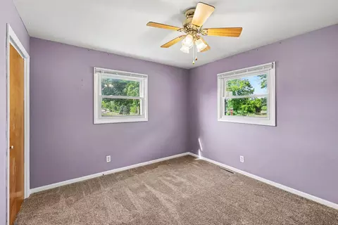 Bedroom - 7553 Napoleon Rd, Leoni, MI 49201 photo 4 of 4