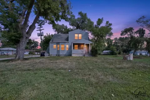 22107 15 Mile Rd, Clinton Township, MI 48035