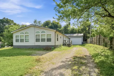 582 Leenhouts St, Kalamazoo, MI 49048
