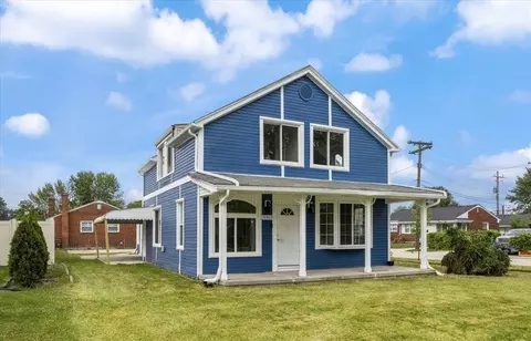 19903 Martin Rd, Saint Clair Shores, MI 48081