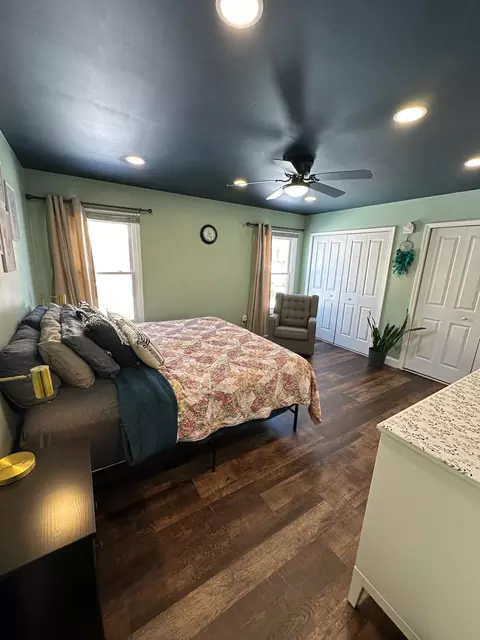 Bedroom - 5017 Saffron Dr, Troy, MI 48085 photo 3 of 9