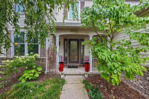 3215 Fenview Dr, Pittsfield, MI 48108