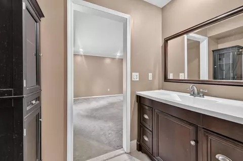 Bath - 3309 Sunset Dr, Flint, MI 48503 photo 6 of 6