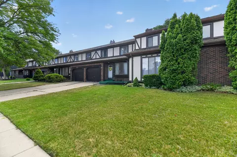 Exterior - 3309 Sunset Dr, Flint, MI 48503 photo 11 of 12