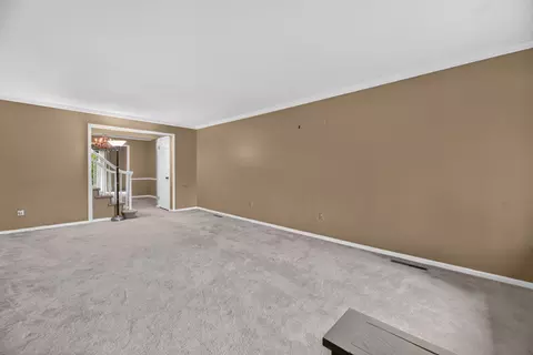 Living - 3309 Sunset Dr, Flint, MI 48503 photo 1 of 5