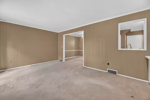 Living - 3309 Sunset Dr, Flint, MI 48503 photo 5 of 5