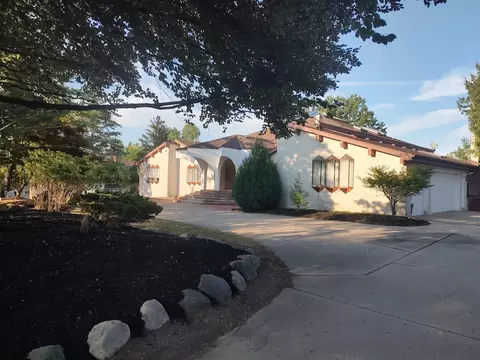 3541 Ridgeview Ct, Bloomfield Township, MI 48302