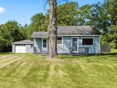 1827 Marlette Rd, Kimball, MI 48074