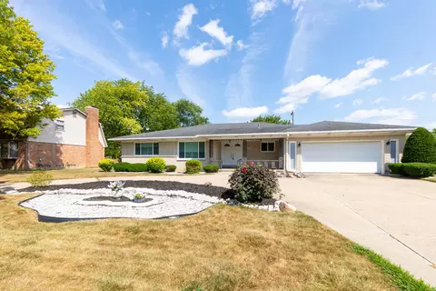 17596 Levan Rd, Livonia, MI 48152