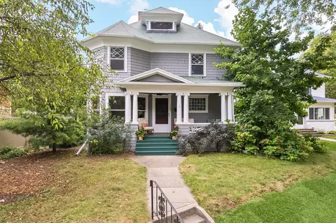 204 Edgewood St, Jackson, MI 49201