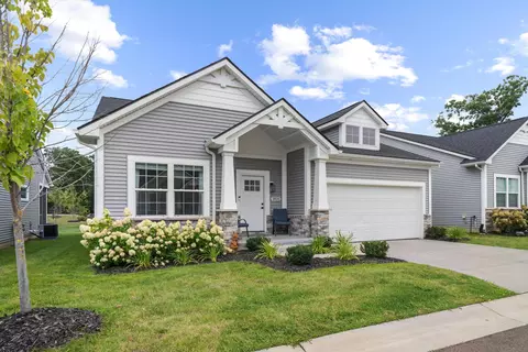 1406 Magellan Dr, Sylvan, MI 48118