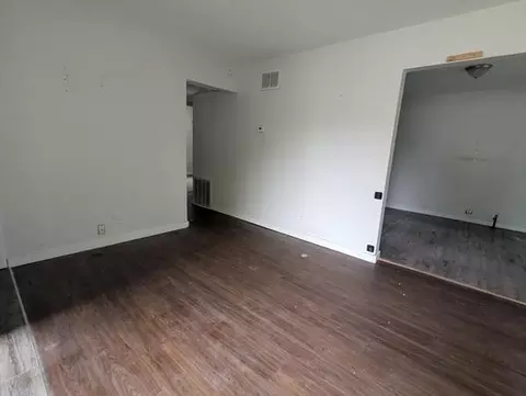 3304 Sheffer Ave, Lansing, MI 48906 photo 2