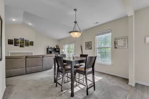 Dining - 2263 Pinecroft Dr, Canton, MI 48188 photo 2 of 3