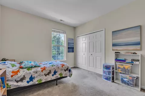 Bedroom - 2263 Pinecroft Dr, Canton, MI 48188 photo 5 of 7