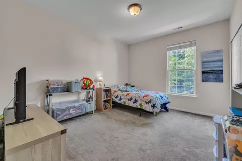 Bedroom - 2263 Pinecroft Dr, Canton, MI 48188 photo 4 of 7