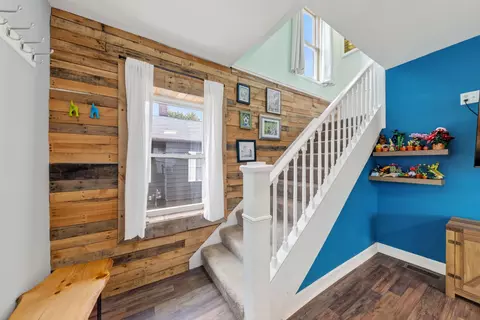 Entry Way - 33 E 2nd St, Milan, MI 48160 photo 2 of 5