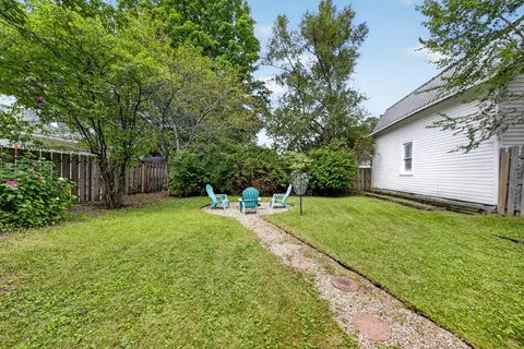 Exterior - 33 E 2nd St, Milan, MI 48160 photo 6 of 10