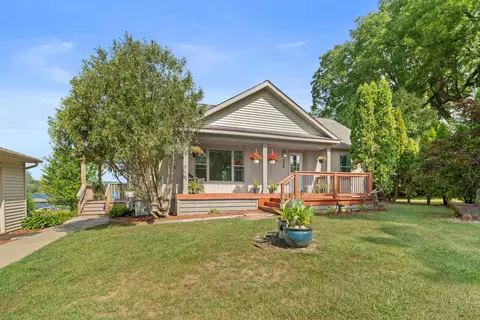 9996 Highland Rd, White Lake, MI 48386