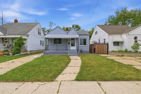 6803 Grandville Ave, Detroit, MI 48228