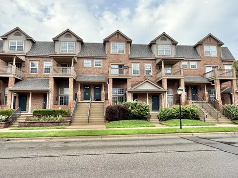 2737 Barclay Way, Ann Arbor, MI 48105