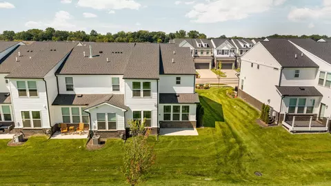Exterior - 5543 E Spaniel Dr, Pittsfield, MI 48108 photo 4 of 9