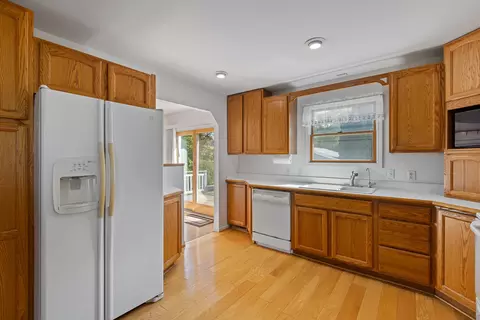 Kitchen - 4079 Bennett Ct, Madison, MI 49221 photo 3 of 3