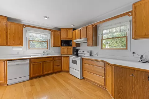 Kitchen - 4079 Bennett Ct, Madison, MI 49221 photo 1 of 3