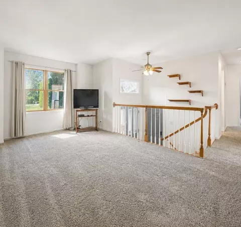 Living - 4079 Bennett Ct, Madison, MI 49221 photo 2 of 4
