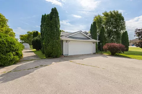 Exterior - 4079 Bennett Ct, Madison, MI 49221 photo 2 of 6