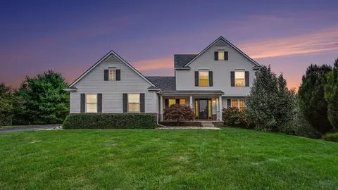 2663 Island Hills Dr, Lima, MI 48130