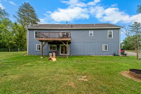 Exterior - 4240 E Commerce Rd, Commerce, MI 48382 photo 3 of 4
