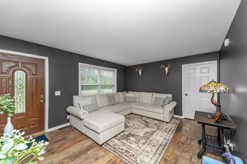 Entry Way - 4240 E Commerce Rd, Commerce, MI 48382 photo 1 of 2