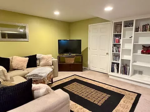 Living - 2817 Windside Ct, Scio, MI 48103 photo 5 of 6