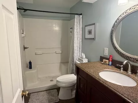 Bath - 2817 Windside Ct, Scio, MI 48103 photo 2 of 8
