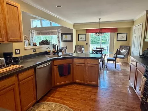 Kitchen - 2817 Windside Ct, Scio, MI 48103 photo 4 of 4